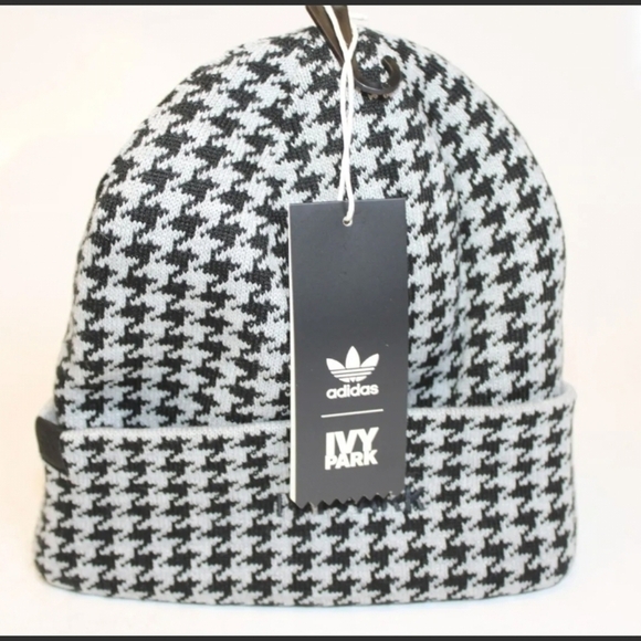 🔹️ Adidas🔹️ x Ivy Park Beanie  Black Gray Rare UNISEX Winter Cap OSFM ✨️🖤 - Picture 1 of 11